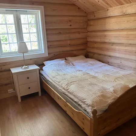 Hyggelig Pa Smabruk Apartman